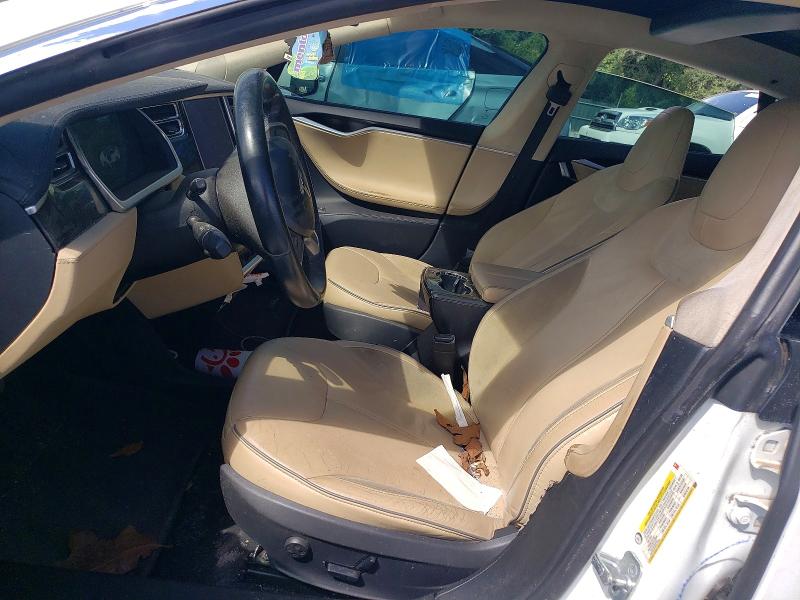 60928856 :رقم المزاد ، 5YJSA1DP7DFP06103 vin ، 2013 Tesla Model S مزاد بيع