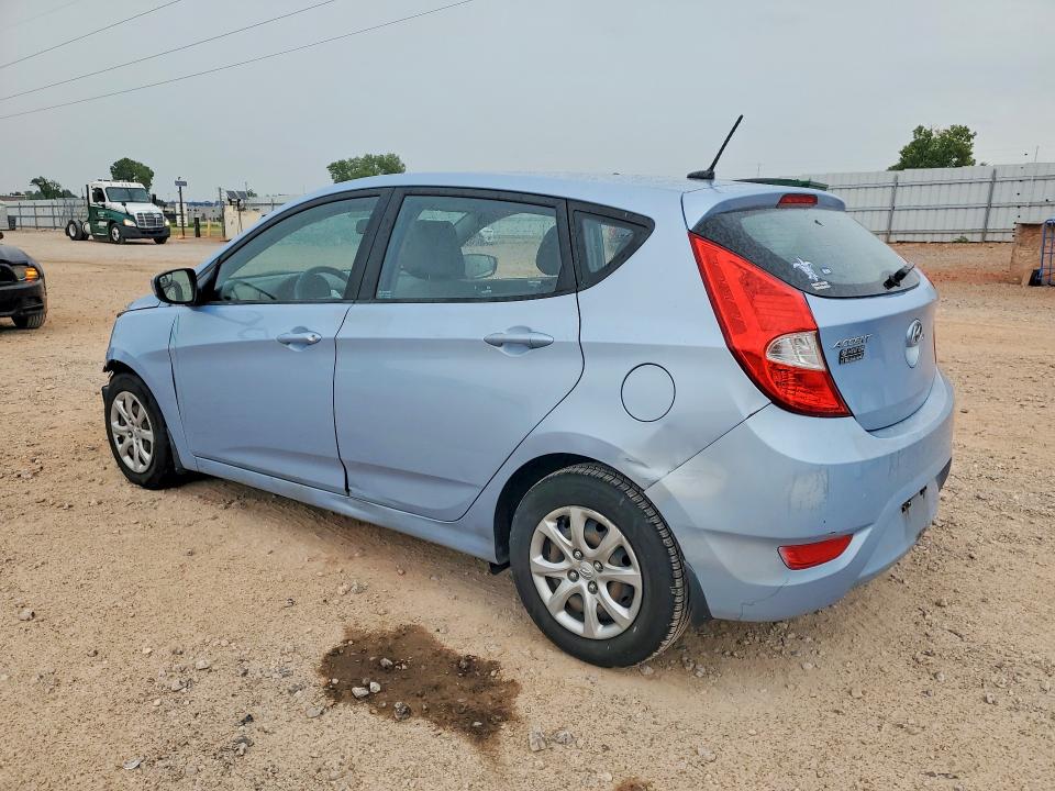 61779116 :رقم المزاد ، KMHCT5AE8EU182585 vin ، 2014 Hyundai Accent مزاد بيع