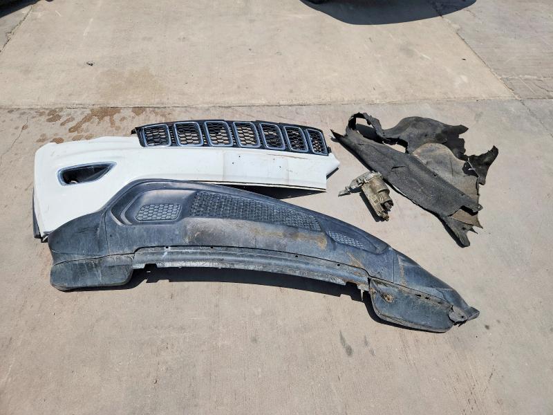 60173676 :رقم المزاد ، 1C4RJEAG8JC399849 vin ، 2018 Jeep Grand Cherokee مزاد بيع