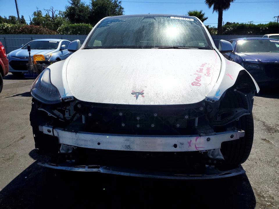2022 Tesla Model Y მანქანა იყიდება აუქციონზე, vin: 7SAYGDEF8NF408745, აუქციონის ნომერი: 61912776