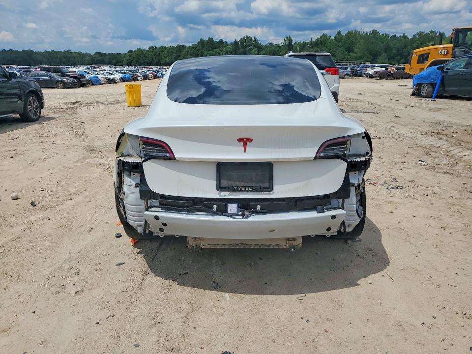 2022 Tesla Model 3 მანქანა იყიდება აუქციონზე, vin: 5YJ3E1EA5NF313995, აუქციონის ნომერი: 61546636