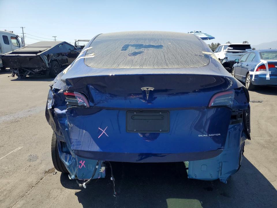 59200596 :رقم المزاد ، 7SAYGDEE8RA239188 vin ، 2024 Tesla Model Y مزاد بيع
