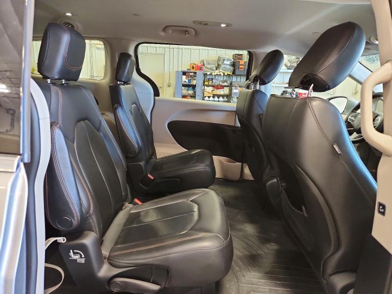 Продажа на аукционе авто 2017 Chrysler Pacifica, vin: 2C4RC1BG2HR527392, номер лота: 59598656