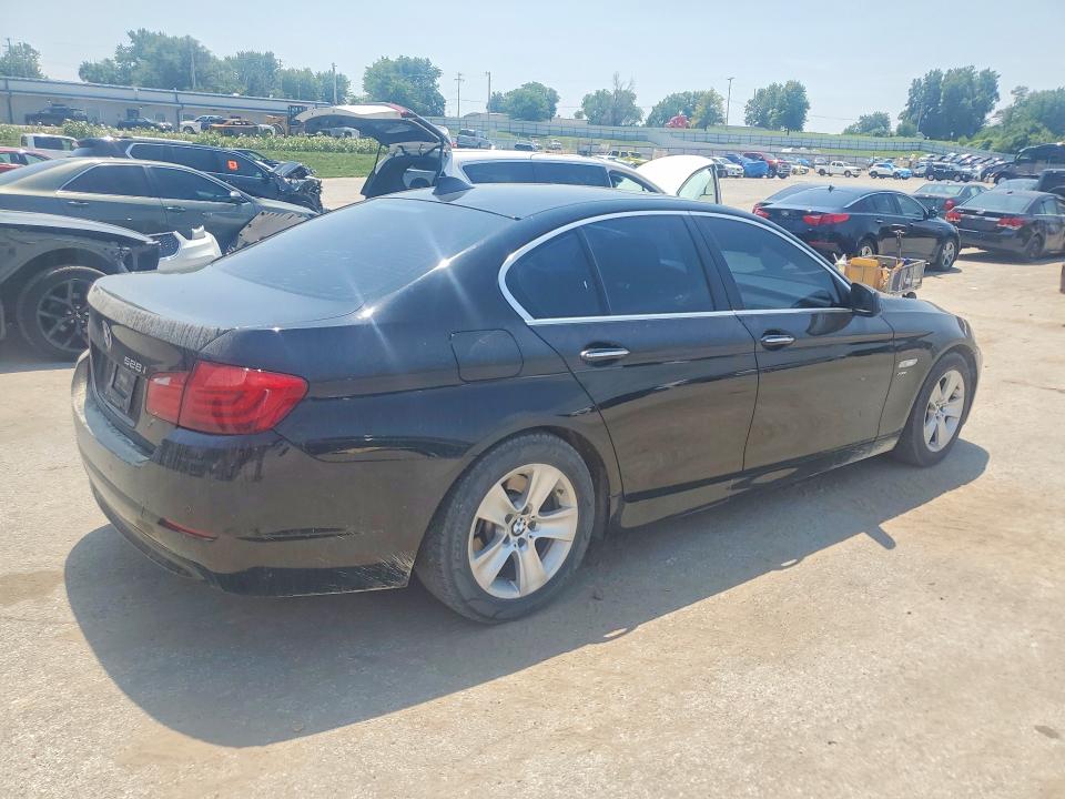 Продаж на аукціоні авто 2012 Bmw 528, vin: WBAXH5C57CDW09608, номер лоту: 63208686