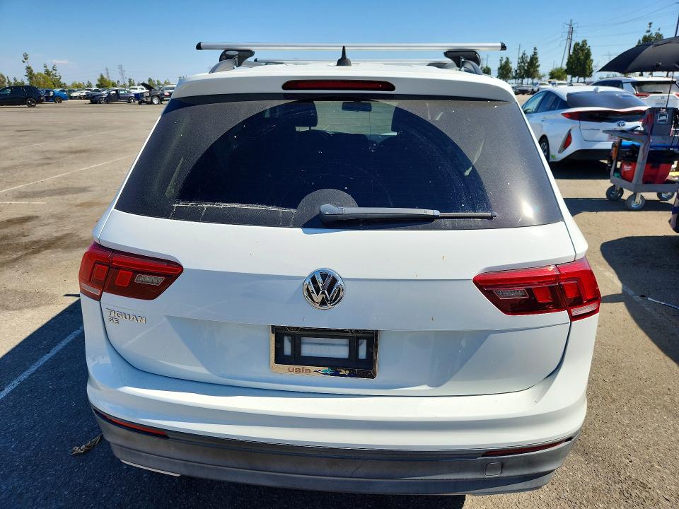 61166206 :رقم المزاد ، 3VV3B7AX8KM024589 vin ، 2019 Volkswagen Tiguan مزاد بيع