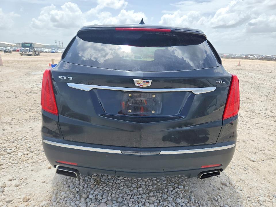 61684976 :رقم المزاد ، 1GYKNCRS3JZ112475 vin ، 2018 Cadillac Xt5 مزاد بيع