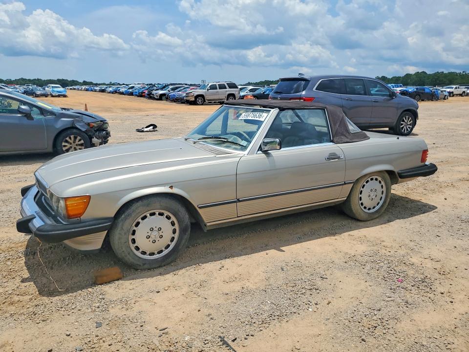 1986 Mercedes-benz 560 მანქანა იყიდება აუქციონზე, vin: WDBBA48D6GA051669, აუქციონის ნომერი: 59875636