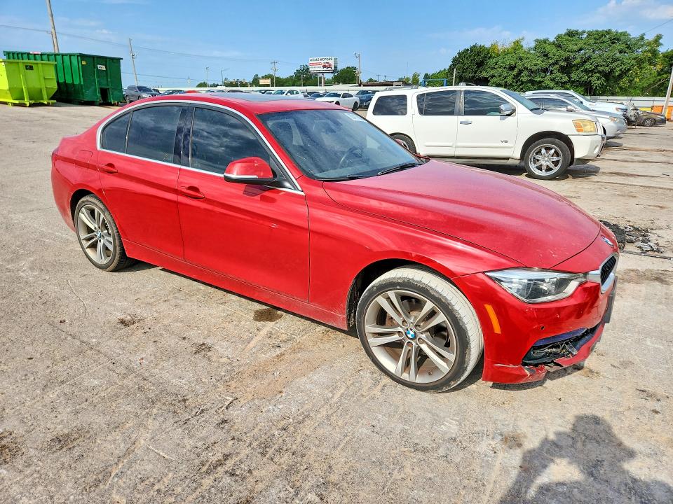 60477066 :رقم المزاد ، WBA8B9C33HK885119 vin ، 2017 Bmw 330 مزاد بيع