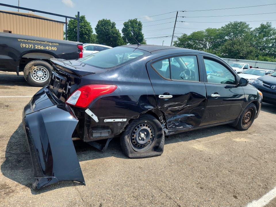 2018 Nissan Versa მანქანა იყიდება აუქციონზე, vin: 3N1CN7AP7JL876378, აუქციონის ნომერი: 60211036