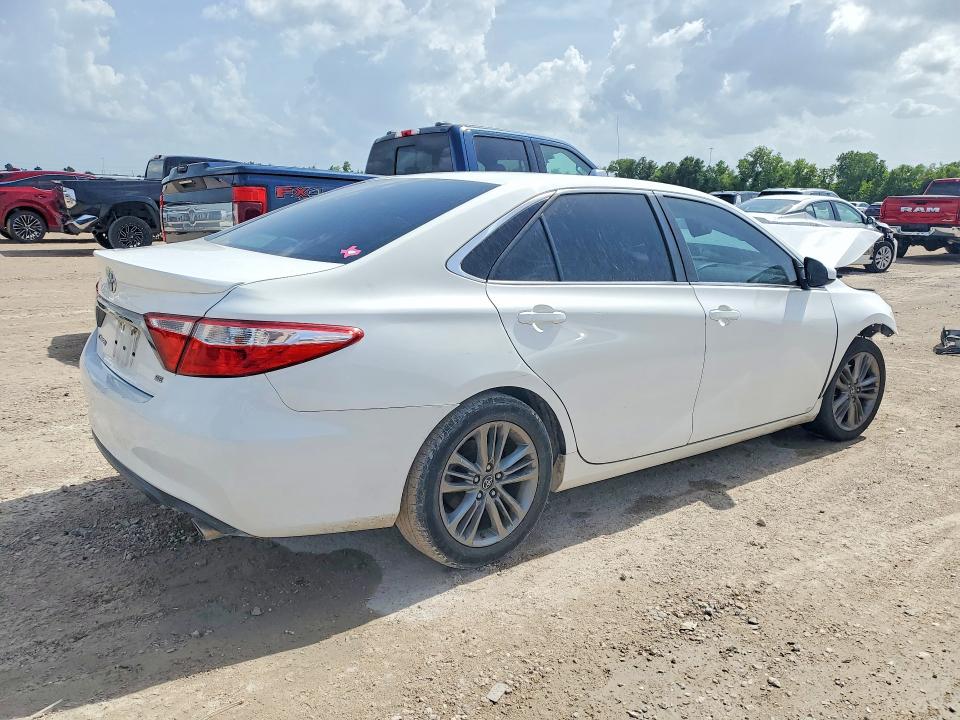 61436186 :رقم المزاد ، 4T1BF1FK1HU406682 vin ، 2017 Toyota Camry مزاد بيع