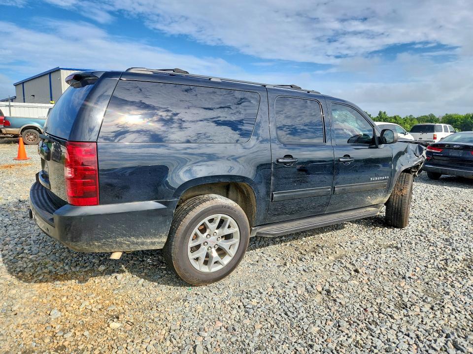 61031926 :رقم المزاد ، 1GNSCHE05ER155998 vin ، 2014 Chevrolet Suburban مزاد بيع