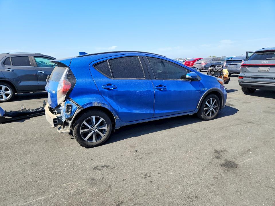 59682166 :رقم المزاد ، JTDKDTB37J1606591 vin ، 2018 Toyota Prius C مزاد بيع