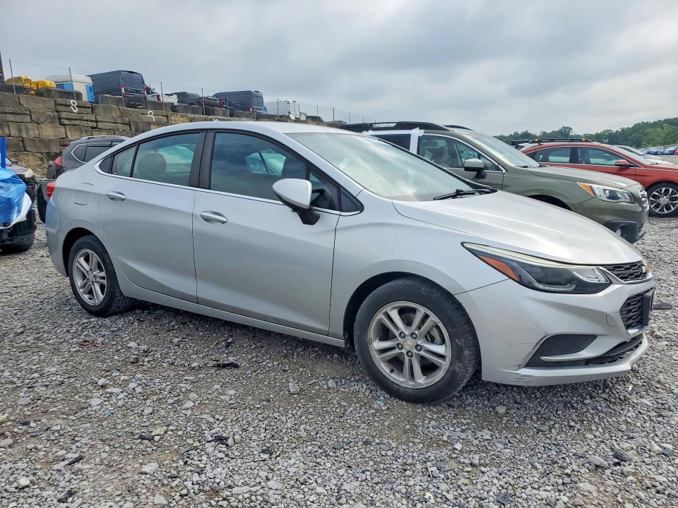 85623115 :رقم المزاد ، 1G1BE5SM4J7106752 vin ، 2018 Chevrolet Cruze مزاد بيع