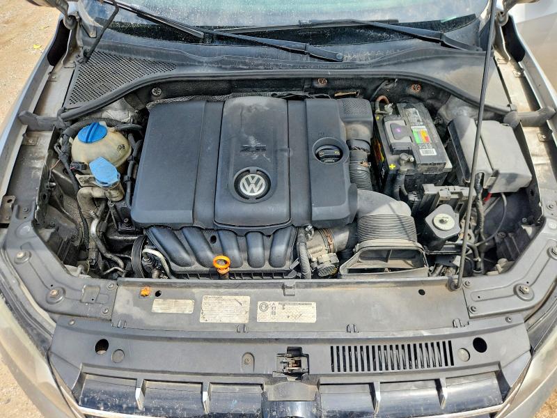 60251276 :رقم المزاد ، 1VWCP7A33DC020934 vin ، 2013 Volkswagen Passat مزاد بيع