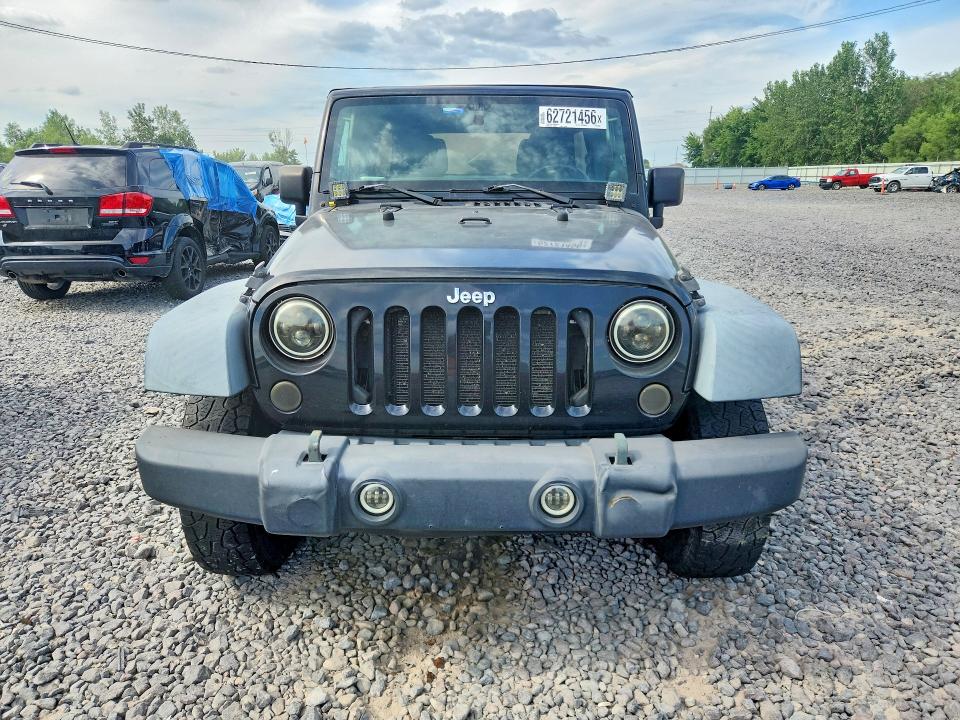 2011 Jeep Wrangler Unlimited მანქანა იყიდება აუქციონზე, vin: 1J4HA3H1XBL586653, აუქციონის ნომერი: 62721456