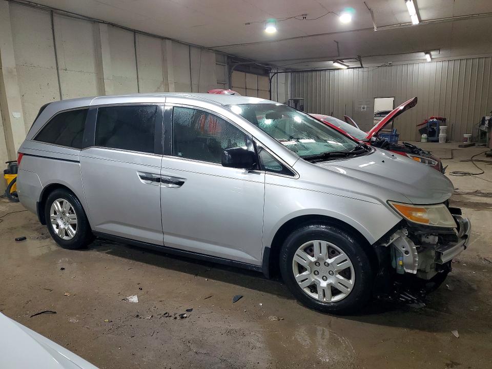 63161026 :رقم المزاد ، 5FNRL5H29BB090951 vin ، 2011 Honda Odyssey مزاد بيع
