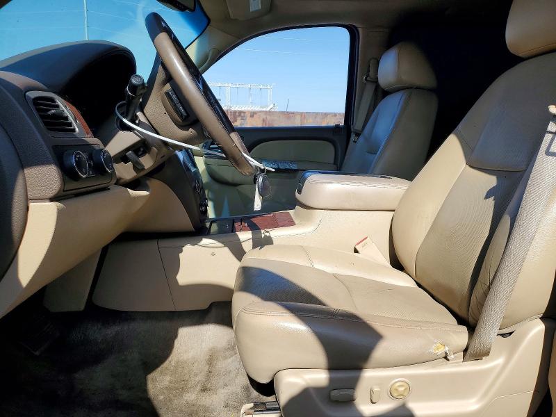 62761586 :رقم المزاد ، 1GNSKKE71ER113650 vin ، 2014 Chevrolet Suburban مزاد بيع