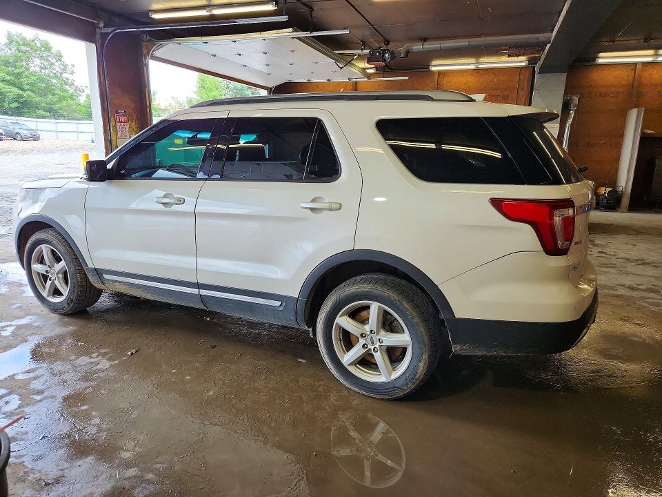 59610946 :رقم المزاد ، 1FM5K8D80GGC11551 vin ، 2016 Ford Explorer مزاد بيع