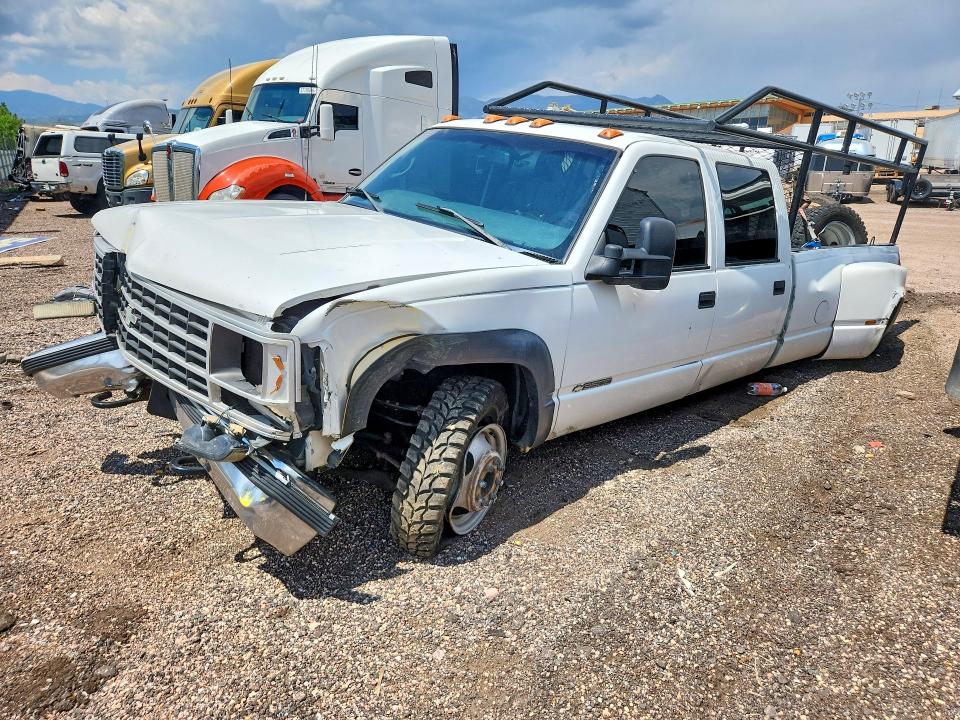 61926486 :رقم المزاد ، 1GBHK33R8YF478205 vin ، 2000 Chevrolet Gmt-400 مزاد بيع
