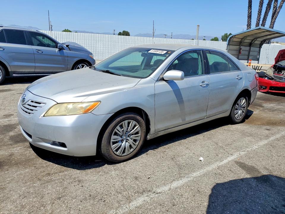 61806136 :رقم المزاد ، 4T1BE46K38U238743 vin ، 2008 Toyota Camry مزاد بيع