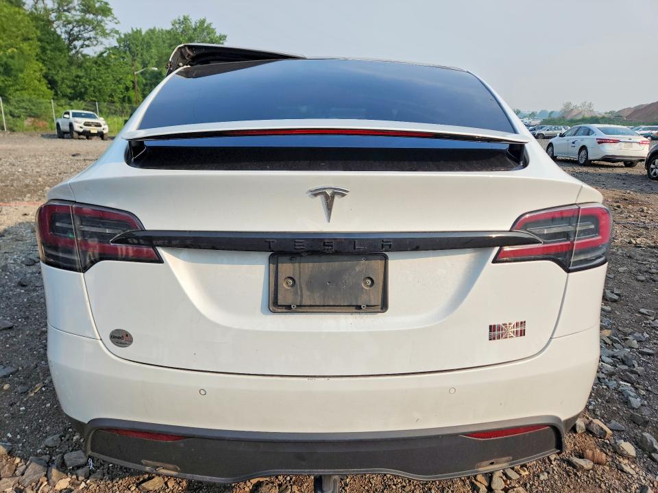 Продажа на аукционе авто 2022 Tesla Model X, vin: 7SAXCBE67NF338344, номер лота: 61428926