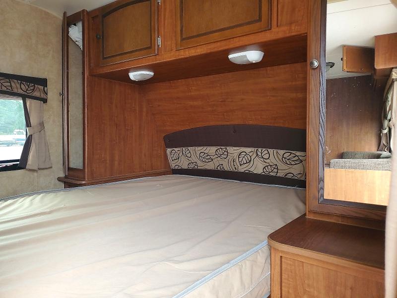62295216 :رقم المزاد ، 1UJBJ0BR2C14F0129 vin ، 2012 Jayco Jay Whitehawk مزاد بيع