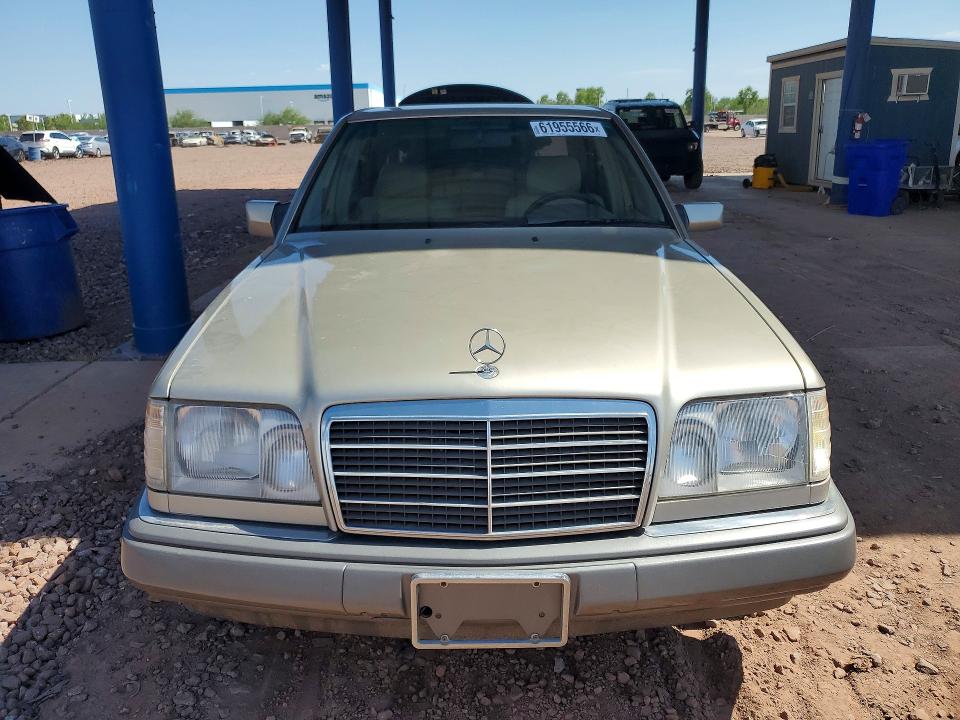61955566 :رقم المزاد ، WDBEA32E3SC173248 vin ، 1995 Mercedes-benz E مزاد بيع