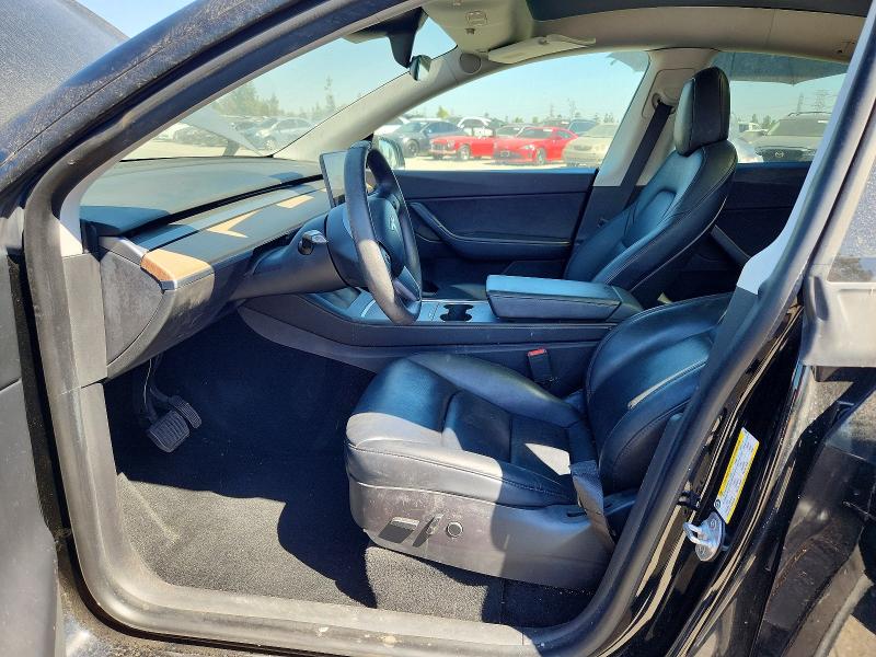 59719476 :رقم المزاد ، 5YJYGAED5MF136292 vin ، 2021 Tesla Model Y مزاد بيع