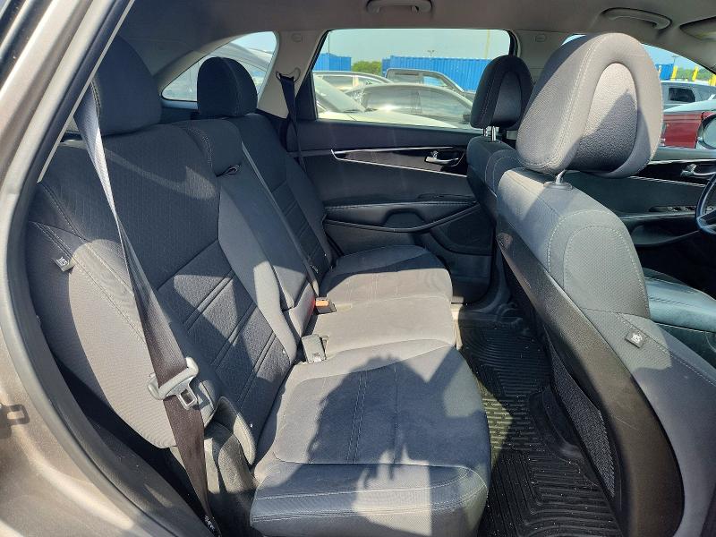 Продажа на аукционе авто 2016 Kia Sorento, vin: 5XYPG4A36GG137510, номер лота: 60914036