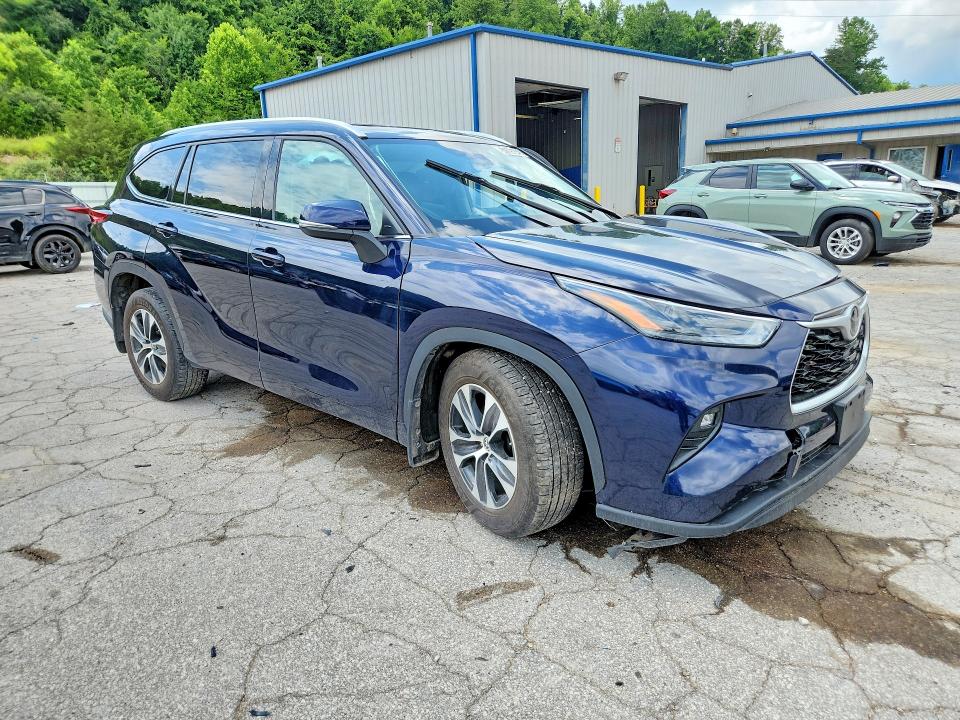 Aukcja sprzedaży 2022 Toyota Highlander, vin: 5TDHZRBH2NS178481, numer aukcji: 59791846