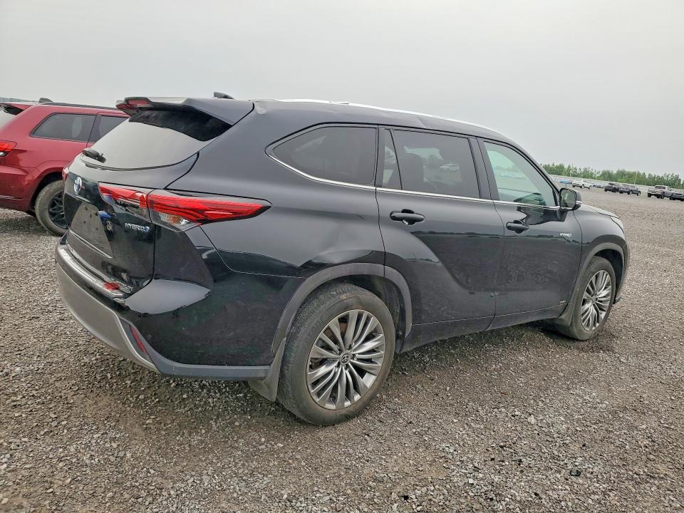 61002216 :رقم المزاد ، 5TDEBRCH2MS067952 vin ، 2021 Toyota Highlander مزاد بيع