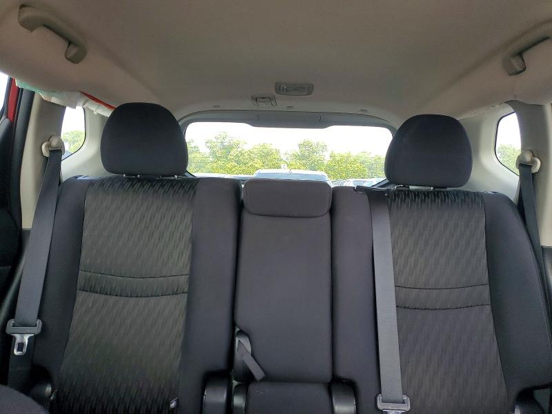 61574656 :رقم المزاد ، 5N1AT2MT1JC821258 vin ، 2018 Nissan Rogue مزاد بيع