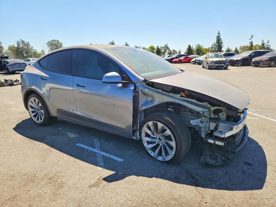 60014786 :رقم المزاد ، 7SAYGDEE5TF329439 vin ، 2026 Tesla Model Y مزاد بيع