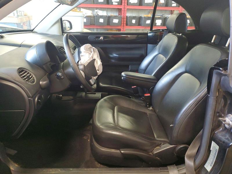 62460586 :رقم المزاد ، 3VWRF31YX9M400845 vin ، 2009 Volkswagen New Beetle مزاد بيع