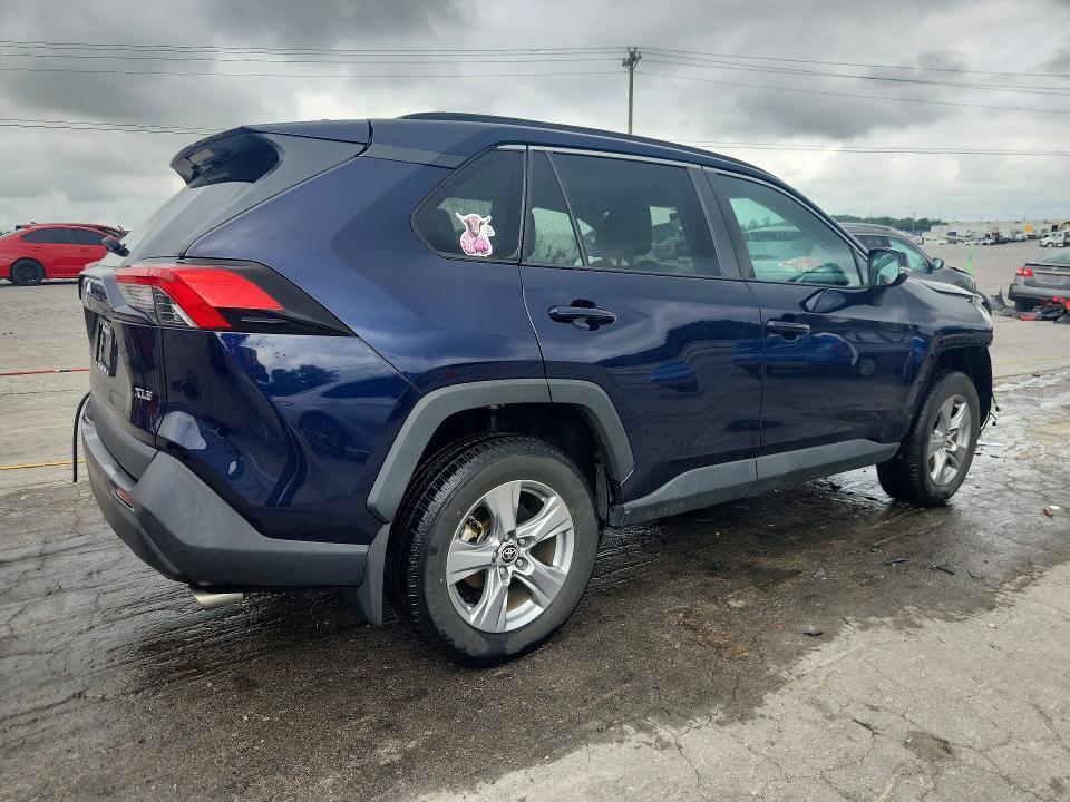Продажа на аукционе авто 2022 Toyota Rav4, vin: 2T3W1RFV8NW189997, номер лота: 61918166