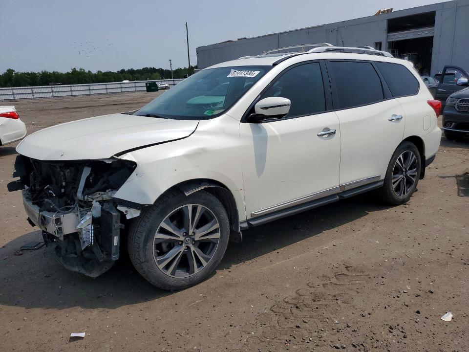 61447306 :رقم المزاد ، 5N1DR2MM8HC692952 vin ، 2017 Nissan Pathfinder مزاد بيع