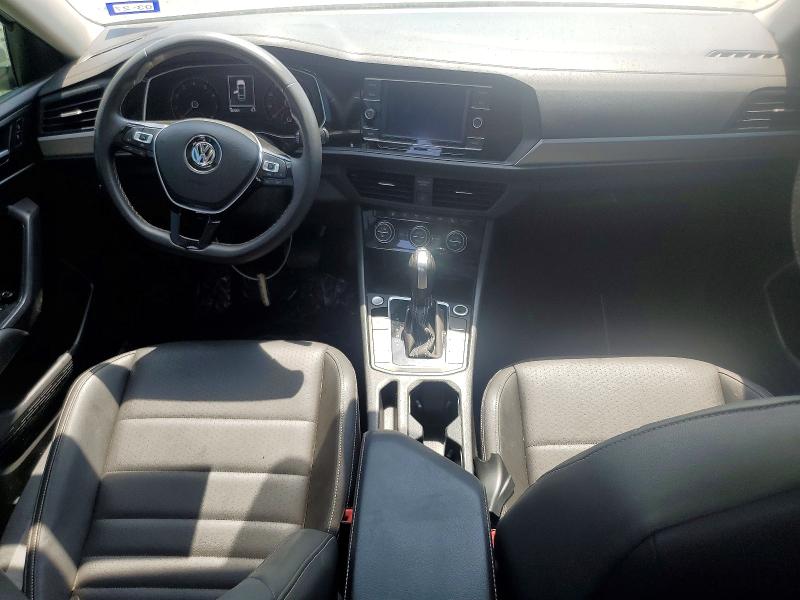 61067496 :رقم المزاد ، 3VWC57BU7MM048649 vin ، 2021 Volkswagen Jetta مزاد بيع