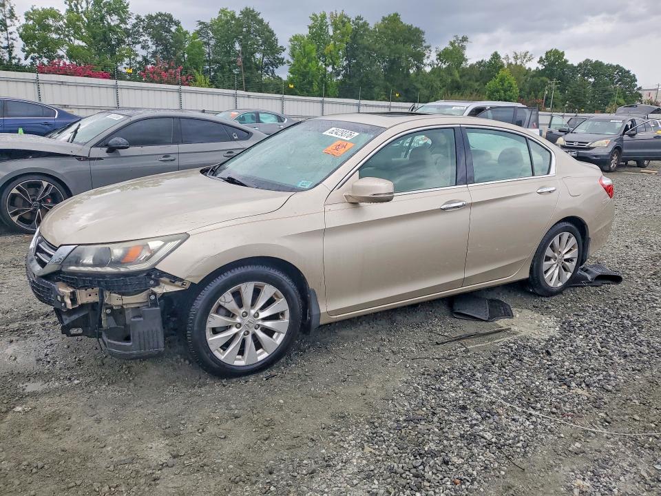 Продажа на аукционе авто 2013 Honda Accord, vin: 1HGCR3F82DA021547, номер лота: 62429376