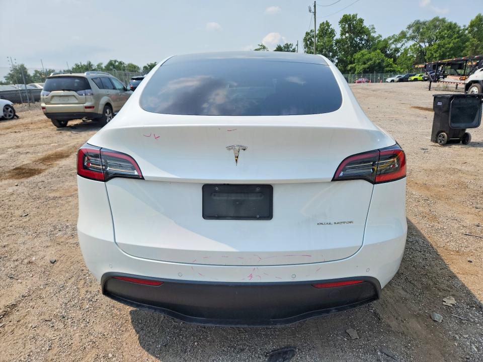 61936016 :رقم المزاد ، 5YJYGDEE9MF145202 vin ، 2021 Tesla Model Y مزاد بيع