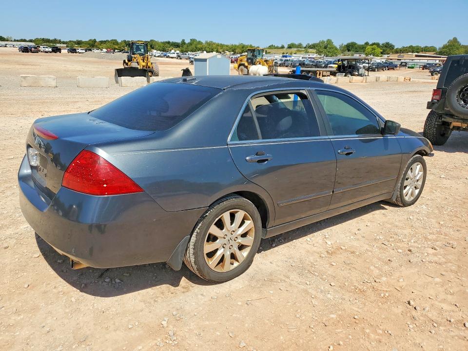 Продажа на аукционе авто 2007 Honda Accord, vin: 1HGCM66507A100399, номер лота: 62261776