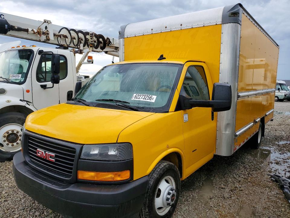 64162516 :رقم المزاد ، 7GZ37TC7XNN002712 vin ، 2022 Gmc Savana مزاد بيع