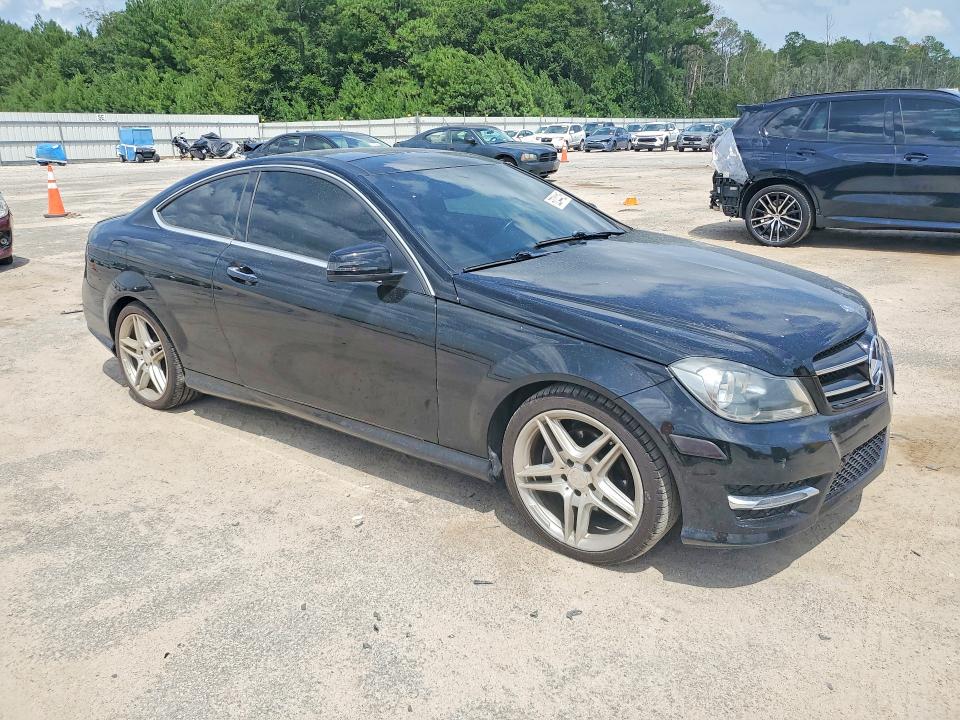 62044426 :رقم المزاد ، WDDGJ4HB5EG200708 vin ، 2014 Mercedes-benz C مزاد بيع
