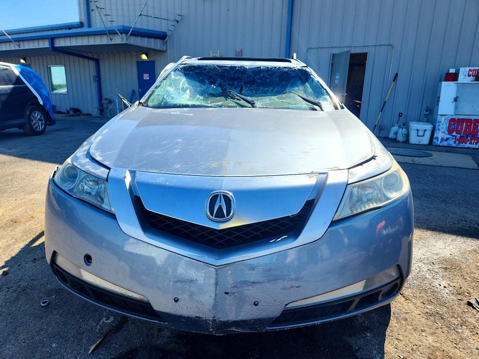 60138086 :رقم المزاد ، 19UUA8F2XAA027256 vin ، 2010 Acura Tl مزاد بيع