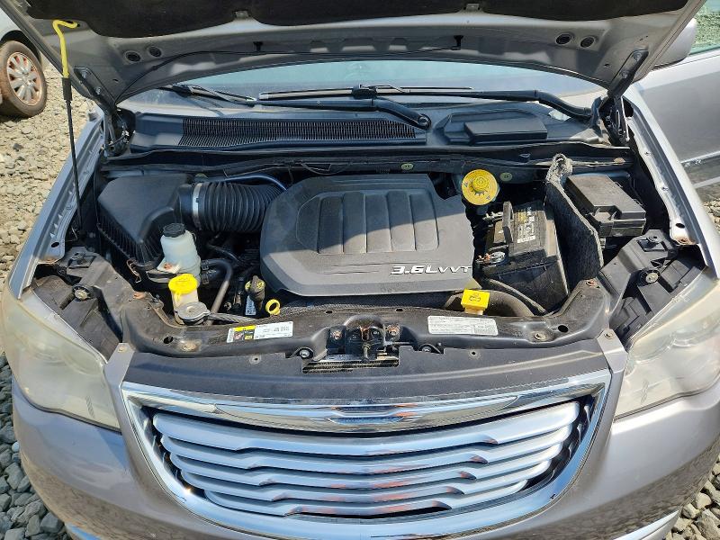 61291736 :رقم المزاد ، 2C4RC1BG3DR775922 vin ، 2013 Chrysler Town & Country مزاد بيع