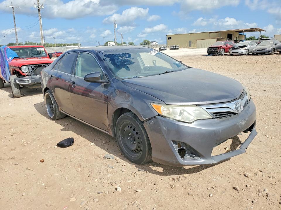 60775466 :رقم المزاد ، 4T4BF1FK2ER427297 vin ، 2014 Toyota Camry مزاد بيع