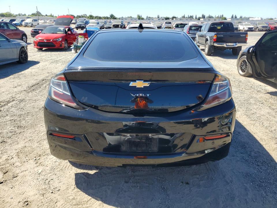 62245556 :رقم المزاد ، 1G1RD6S52HU211804 vin ، 2017 Chevrolet Volt مزاد بيع
