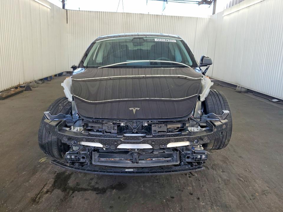 48987946 :رقم المزاد ، 5YJ3E1EB2SF899947 vin ، 2025 Tesla Model 3 مزاد بيع