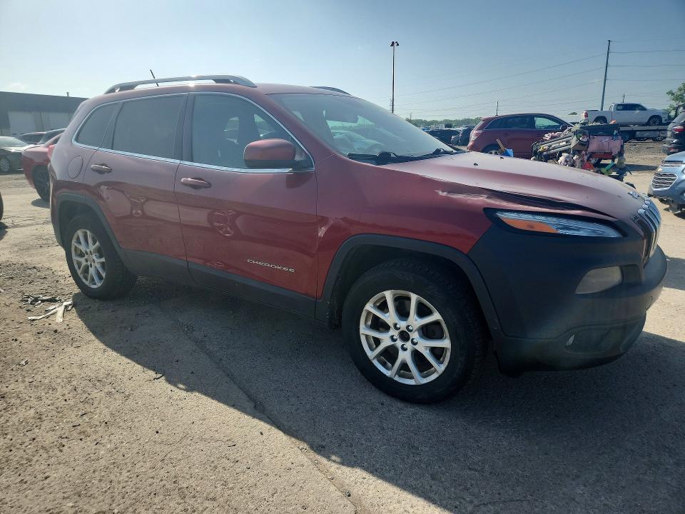 59338976 :رقم المزاد ، 1C4PJMCS8EW126109 vin ، 2014 Jeep Cherokee مزاد بيع