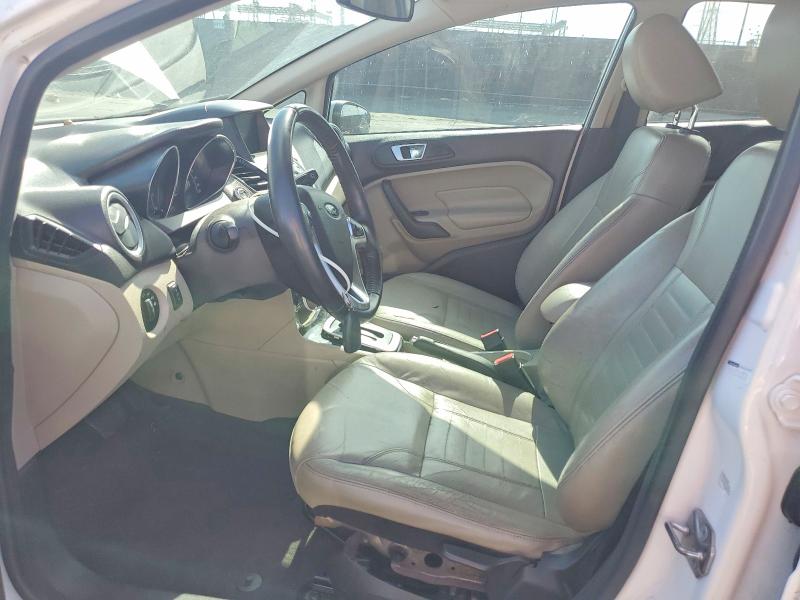 60845646 :رقم المزاد ، 3FADP4FJ1FM196935 vin ، 2015 Ford Fiesta مزاد بيع