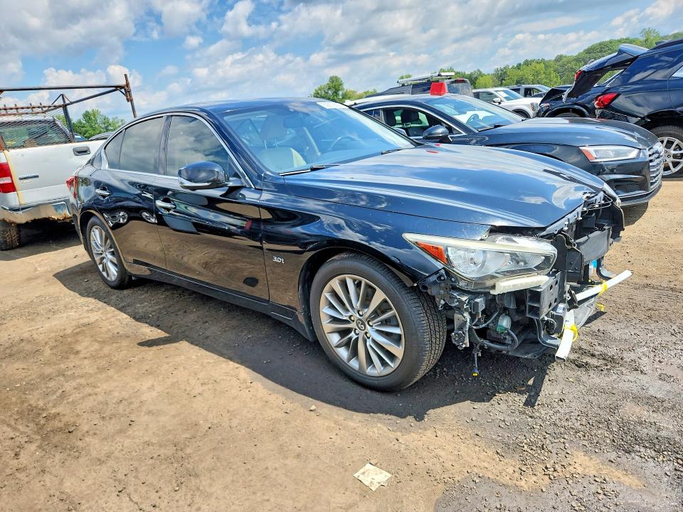 62859996 :رقم المزاد ، JN1EV7AR6JM437639 vin ، 2018 Infiniti Q50 مزاد بيع